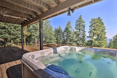 Image de Gorgeous Bear Mountain | Hot Tub & Wfh Friendly