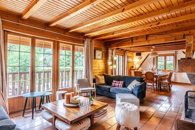 Image de Chalet spacieux avec jacuzzi et sauna à Morzine, animaux acceptés