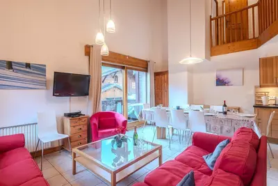 Image de Grand appartement 6 pièces, 9 pers, à 800m centre de Morzine, WiFi, parking