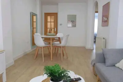Image de Beautiful 2 bedroom apartment near the subway