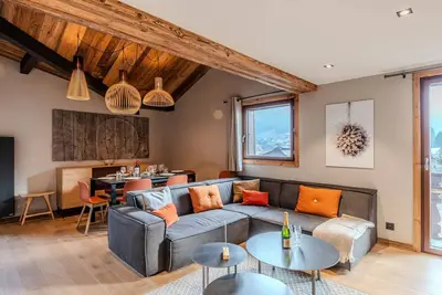 Image de Superbe duplex rénové avec 3 chambres et garage double, au centre de Morzine