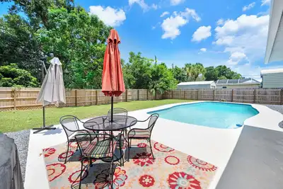 Image de 4/2 pool home. Close to Cocoa Village, Usssa, Kennedy Space Center, Cocoa Beach