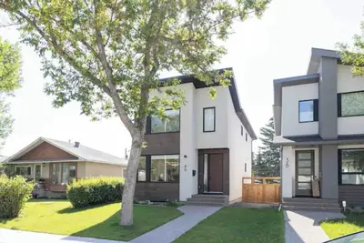 Image de Modern Luxury Home | 10 Mins to Downtown | Ac