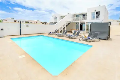 Image de Villa Bella - Quatre Chambres Villa, Couchages 8