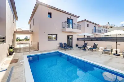 Image de Villa Elpida Two by Ezoria Villas in Timi, Paphos