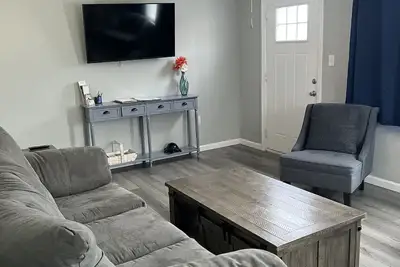 Image de Gotl Coastal Cottage- Sunset Vacation Rentals