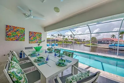 Image de Luxury Villa \"make A Break\" With Pool and Waterview