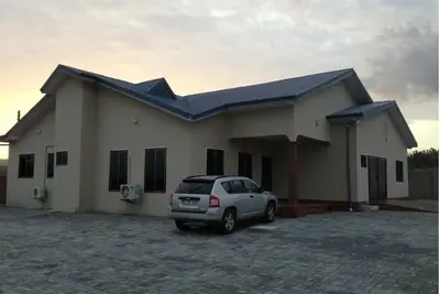 Image de Cheerful 4 bedroom home with fire pit\n\n