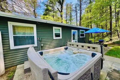 Image de Majestic Pines-Maison-Salle de bain privée séparée