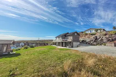 Image de Belle maison à Bremnes avec WiFi