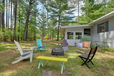 Image de Rustic Mauston Retreat: Walk to Castle Rock Lake