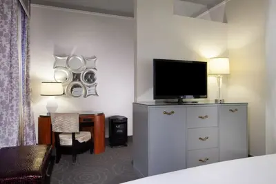 Image de Ultimate City Life Experience in Heart of Chicago | 2 Family Ready Roos