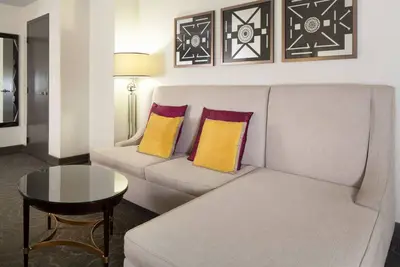 Image de A Downtown Hideaway Close to Ohio Street Beach | 2 Family Ready Rooms