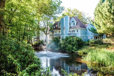 Cozy Couples Getaway with Golf Course View & Spa
