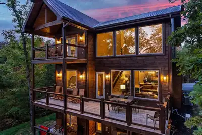 Image de Indoor pool/hot tub/Theater/GamRm/4 King ensuites