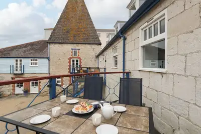 Image de Spindrift, character holiday cottage in Brewers Quay Harbour