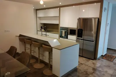 Image de Grande villa moderne en campagne