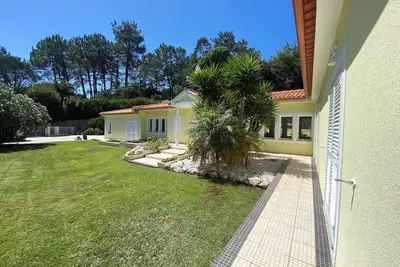 Image de Maison De Vacances Sur La Plage Avec Piscine PRIVÉE