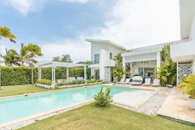 Image de Villa w/maid/cook at Punta Cana Resort