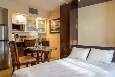 Sunsets Views & Coastal Breezes! Relaxing Unit with Kitchenette! Outdoor Spa Tub
