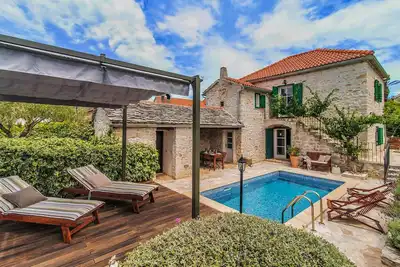 Image de Superbe maison de 3 chambres à Supetar