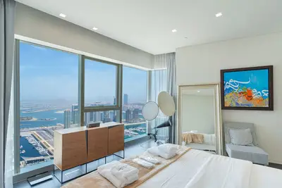 Image de Breathtaking View| Pool + Gym | Hot Offer