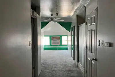 Image de Home! Away From Home\n