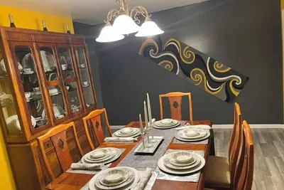 Image de Spacious Home Away From Home