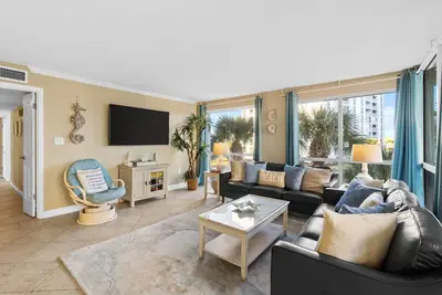Image de Family Comfort on the Coast - Destin Florida Beachfront Condo