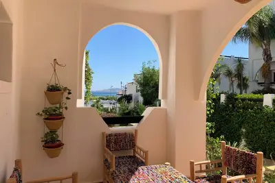 Image de Maison au bord de la Méditerranée, solarium avec vue 360