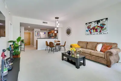 Image de Miami Vacation Rental w/ Balcony, Pool & Hot Tub!