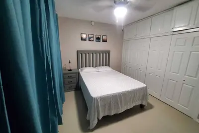 Newly renovated modern apartment in New Kingston