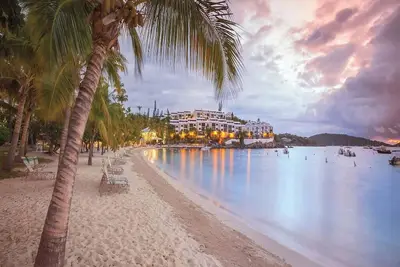 Image de Studio Parlor Loft Condo w/ Kitchen in Saint Thomas, Elysian Beach Resort! !