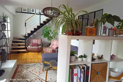 Image de Single family home, very quiet. \n