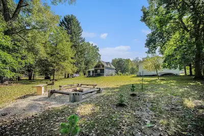 Image de Breathe & Unwind: Secluded Cabin 2br- Near South Haven
