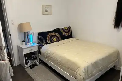 Image de Bedroom (Unit 2) @Welland, Ontario\n. . . a place you can call your home