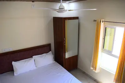 Image de Comfy stay near all attractions for you.