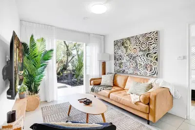 Image de Tropical Terraces - Modern Coastal Retreat Near the Heart of Cairns