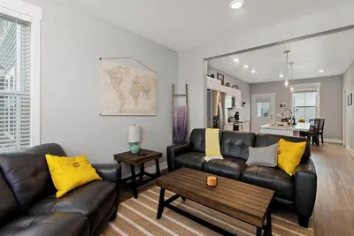 Image de Homey Duplex Unit Near Yellowstone River