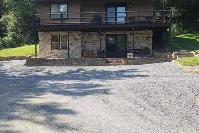 Image de Beautifully renovated cabin near Blacklog Mountain open all year long