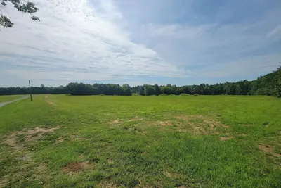 Image de Field Campsites for Brrf