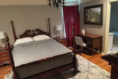 Spacious 3br Perfect for Work & Relaxation