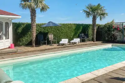 Image de Embark on a journey of relaxation and discovery at Havre De Calme.