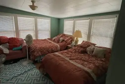 Image de Guadalupe River cabin with new kitchen and 2 new bathrooms