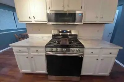 Image de Close to Dt Ottawa - 2br Apt