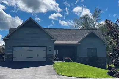 Image de Bellefonte Home within 9 mi to Psu & close to Fishing & Airport