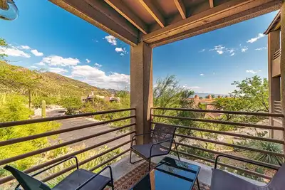 Image de Canyon Vista 🌵Incredible Views- Remodeled, Heated Pool, Spa, Hiking, Gym