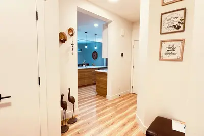 Image de Entire Home in Southwest Edmonton