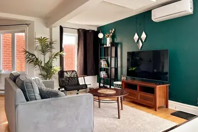 Image de Montpetit Cozy & Spacious Apartment Near Université de Montréal & Metro