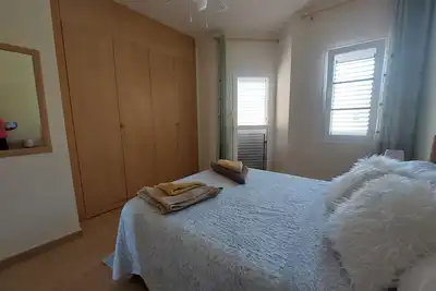 Litha House Comfy Spacious 2 Bedroom Townhouse Close to Beach and Amenities